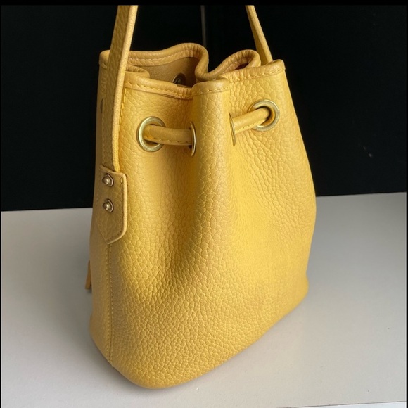 Dooney and Bourke AWL leather Palomino Yellow mini drawstring bucket bag purse - Picture 7 of 16